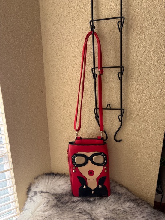 Handbags - Red Novelty Crossbody Bag with handle,Graphic Face Design